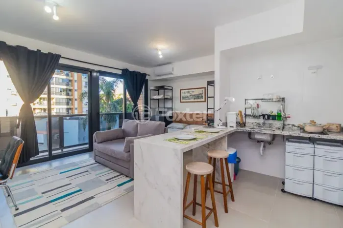 A Foxter Imobiliária vende Impecável Studio Novíssimo, sol da manha, com 36m2,totalmente m