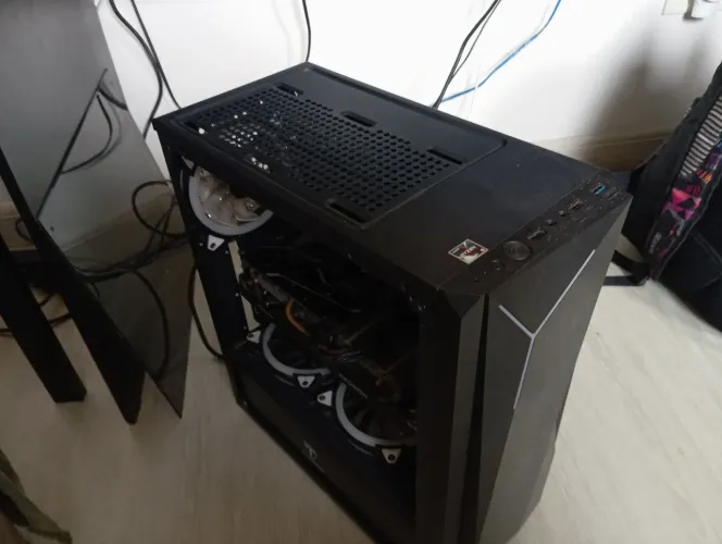 Computador com rx6600