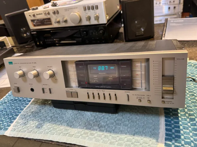 Lindo Receiver Sansui R-606(revisado com garantia)!