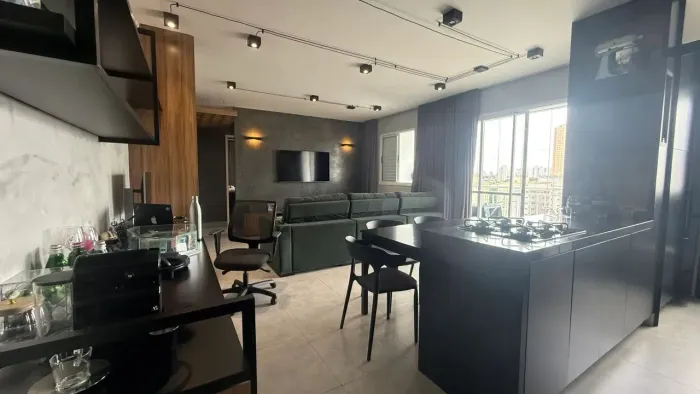 Apartamento 64m² com Sacadas e Condomínio Clube na Mooca