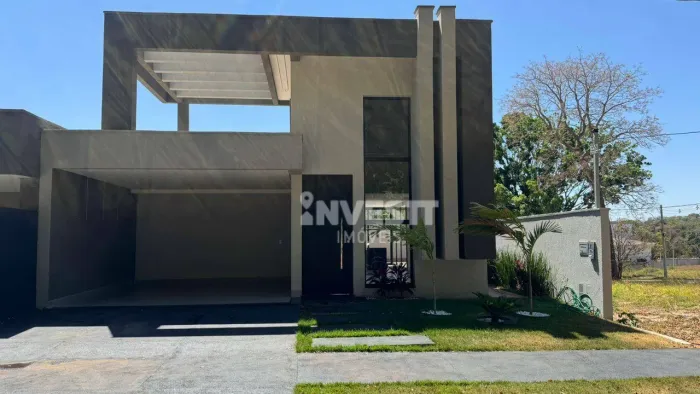 CASA DE ALTO PADRÃO NO CONDOMÍNIO ROSA DE LEIRIA