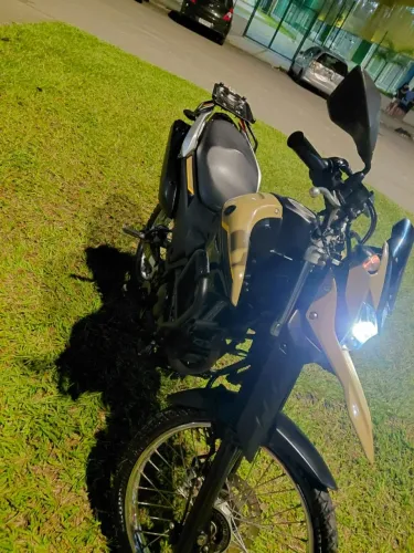 Yamaha Lander 250 2023 | Bege | Baixíssima KM