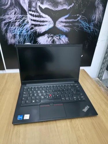 Notebook Lenovo Thinkpad E14 i5(12° geração) 16gb ram /256SSD