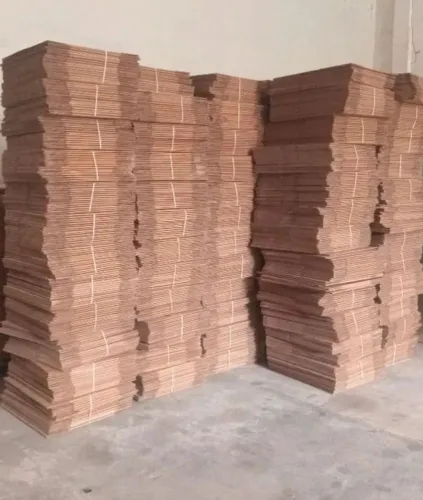 Caixa de papelão pequena 0.50