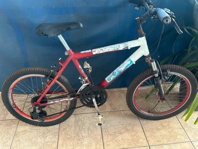 Vendo duas bicicletas aro 16 *