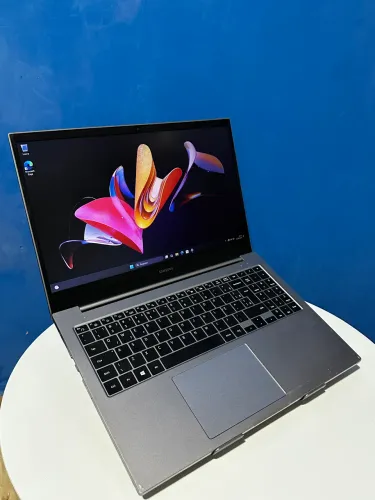 Notebook Samsung Book - i3 10ªGth 8Gb SSD 256Gb | Aceito cartão