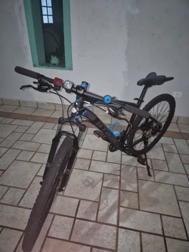 Bicicleta B'Twin Rockrider 520