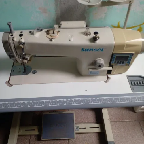 Maquina de costura industrial reta eletrônica sansei ótimo estado