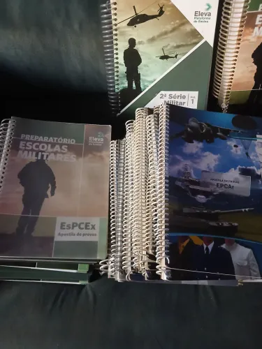 Livros ensino médio antigo