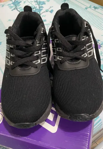 Tenis de academia preto, 39, usado poucas vezes