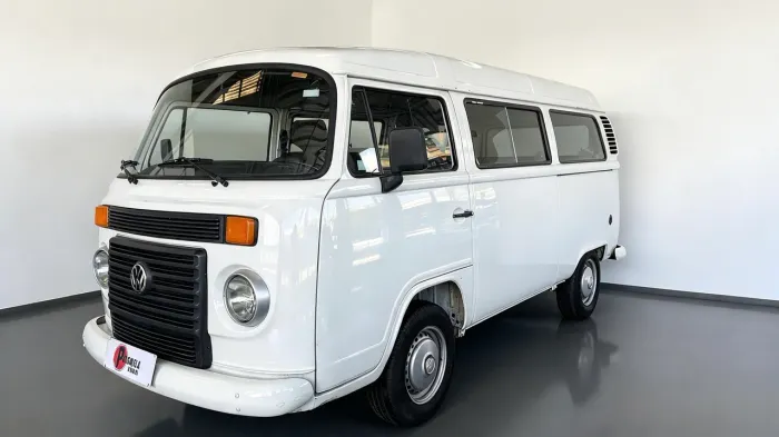 Volkswagen Kombi Lotação 1.4 MI Total Flex 8V 2010