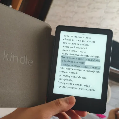 Kindle 16 Gb (modelo 2024) pouco tempo de uso