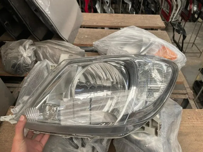 Farol Hilux 2005 2006 2007 2008