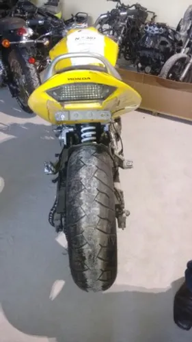 Sucata de moto para retirada de peças Honda CB 600f Hornet 2006