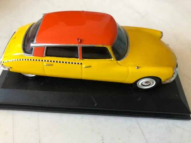 Miniaturas de carrinhos diversos