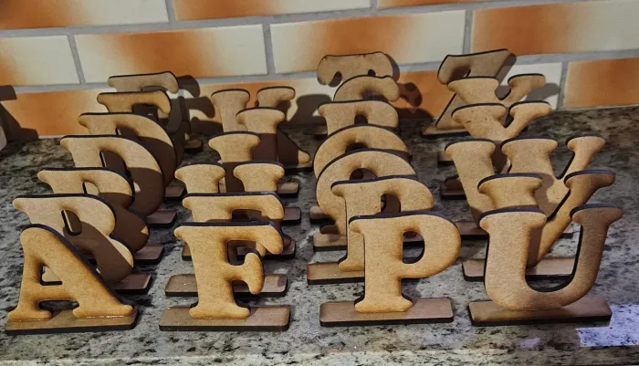 Letras mdf com base