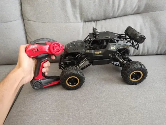 Carrinho de Controle Remoto 4x4 Grande 37 cm
