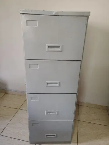 Arquivo de ferro usado 04 gavetas cinza