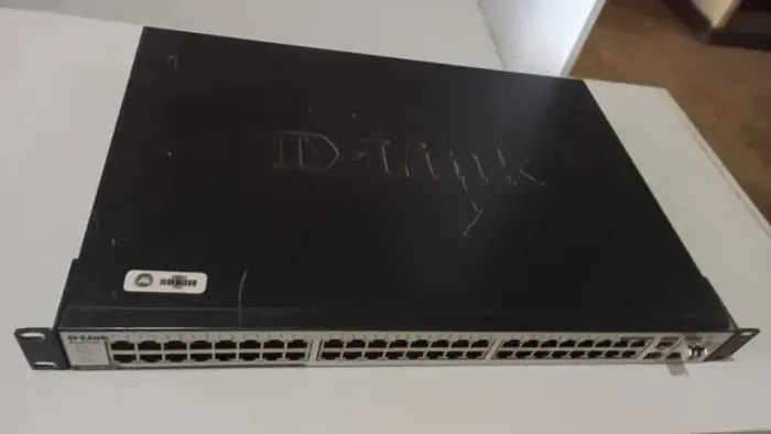 Switch Extreme B5g124-48 48 Portas 2 Sfp Gigalan