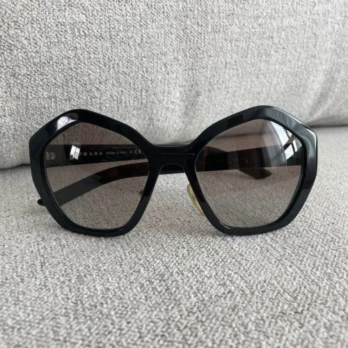 Óculos de Sol Prada spr08x