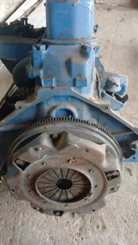 Motor de carro Opala 4 cilindros