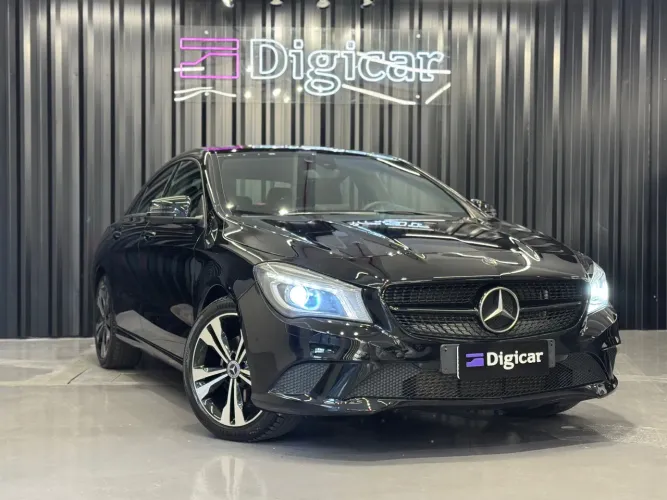 Mercedes-Benz CLA-200 Urban 1.6 TB 16v/flex Aut. 2015