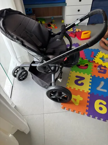 Carrinho de bebê Quinny