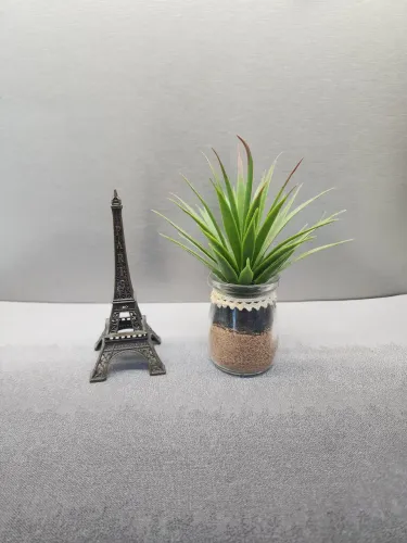 Kit Torre Eifel de metal 13cm e vaso de suculenta 16cm