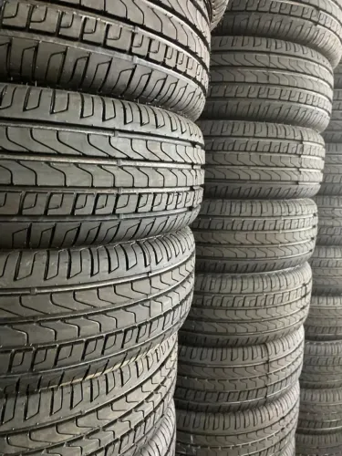 Pneus sustentáveis, seguros e econômicos, aro 15 195/55