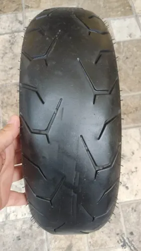 Pneu usado Pirelli Diablo Scooter 130/70-16