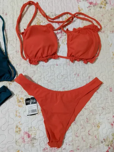 Biquíni Laranja com Detalhes