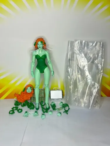Batman: Hush MAFEX No.198 Poison Ivy DC Comics