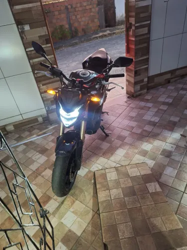 Moto nova sem nada pra fazer 