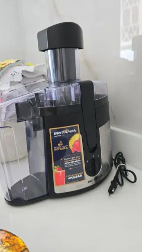 Centrífuga de Alimentos Britânia Juicer 1000 800W Preta