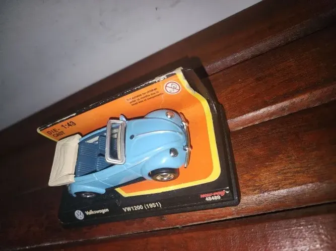 miniatura original volkswagen fusca vw1200 azul na embalagem perfeito estado conservação