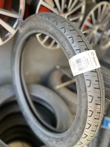 Pneu dianteiro 80/100R18 uso sem câmara