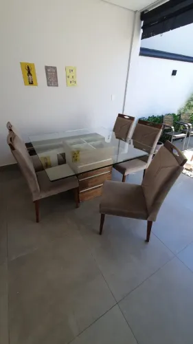 Mesa de jantar vidro 1,35x1,35 