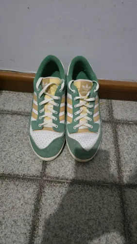 Adidas Originals - Tênis Verde e Amarelo