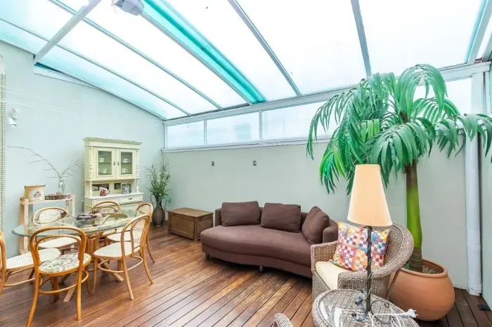 Sobrado com 4 quartos, 239 m² à venda no Campina do Siqueira - BELLOS IMÓVEIS