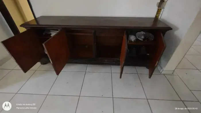 Vendo Buffet Antigo, Madeira de Lei com 4 Portas Marron 