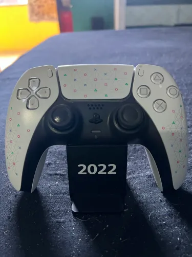Rare collectors PlayStation 5 DualSense Employee 2022 Controller sem caixa