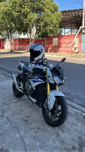 BMW S1000 R ano 2020 baixa km 