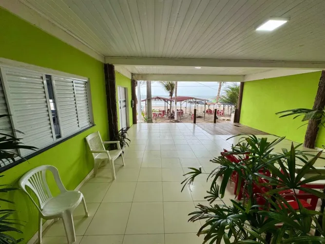Casa de praia olho d?Água pé na areia 