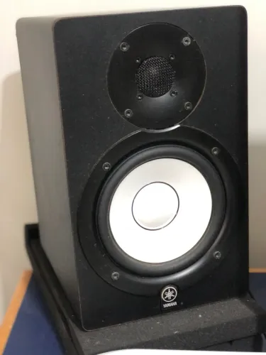 Monitores Yamara Hs50