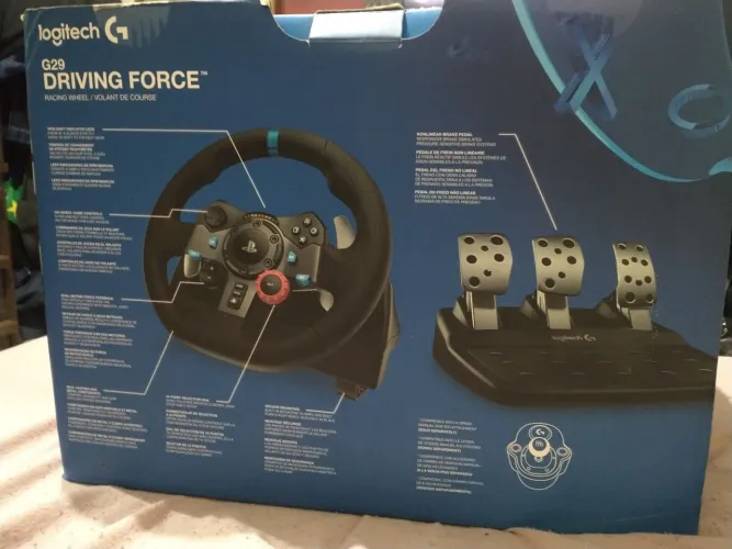 Promoção hoje!!!Volante Logitech em perfeito estado na (Caixa)