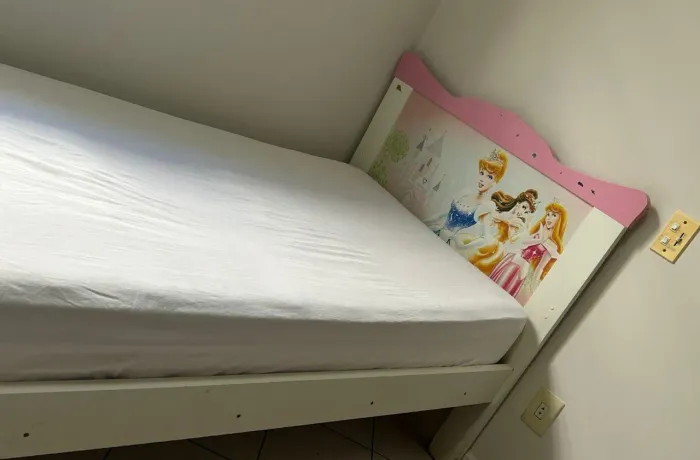 Cama solteiro das princesas