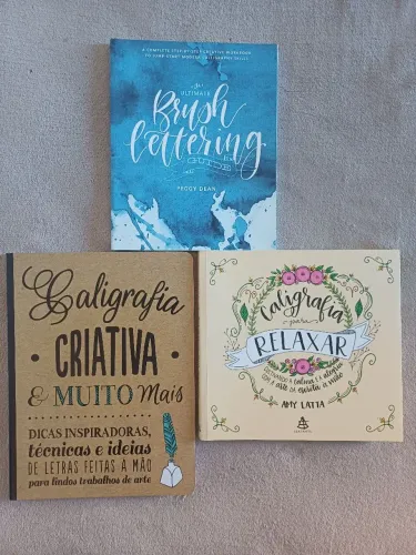 3 livros de lettering