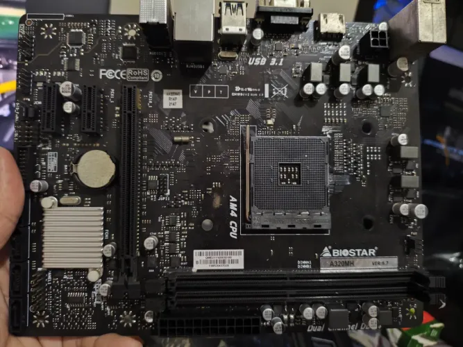 Placa Am4 Biostar A320MH v6.7 com Defeito