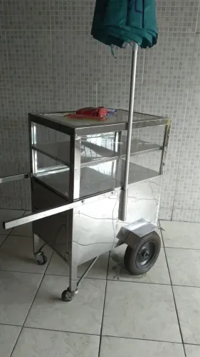 Carrinho de Lanches em Inox com Vitrine - Ótimo Estado