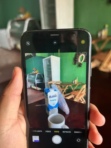 iPhone XR funcionando tudo 64gb
